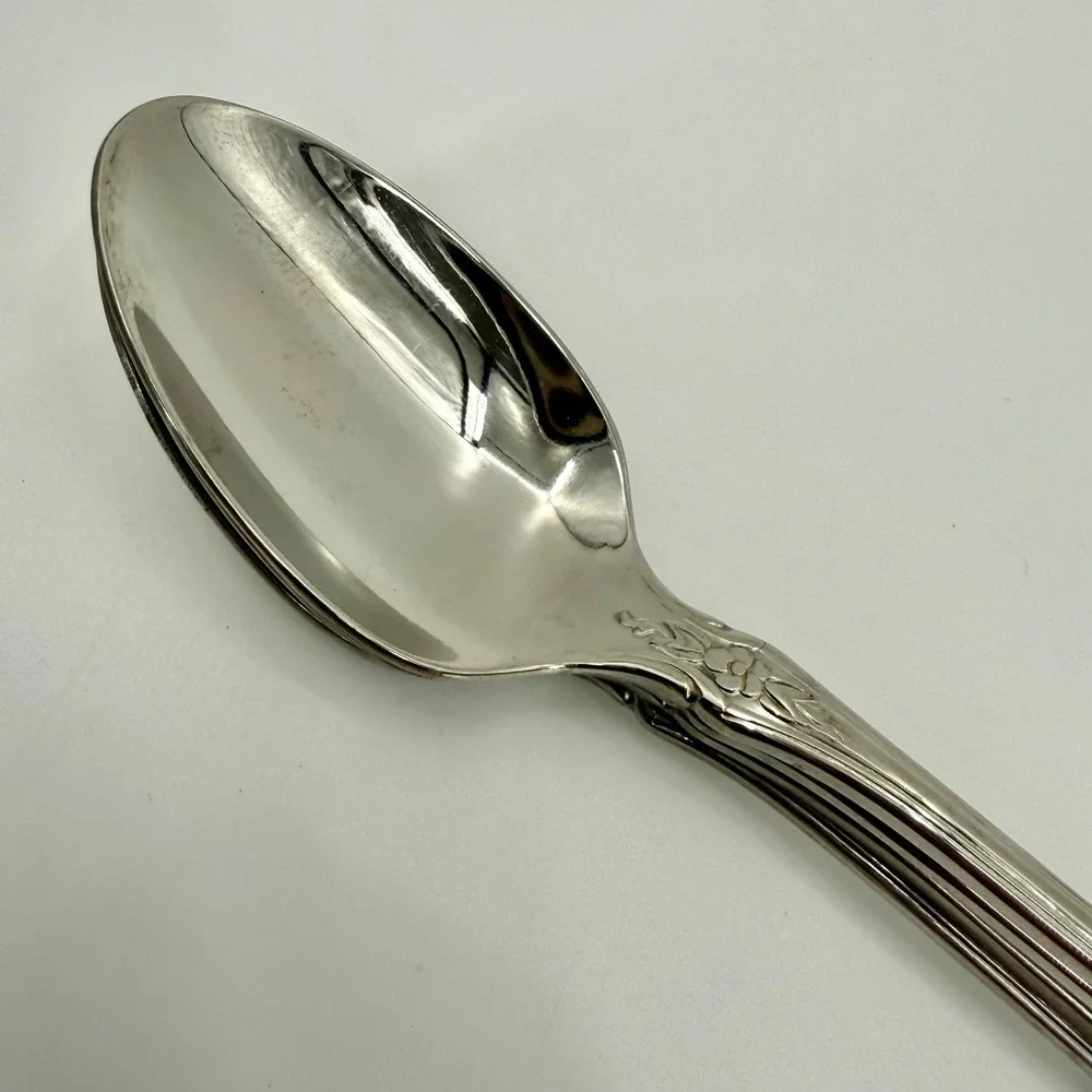 Oneida Distinction Deluxe Raphael Stainless Steel Set 4 Ice Tea Spoons 7.5